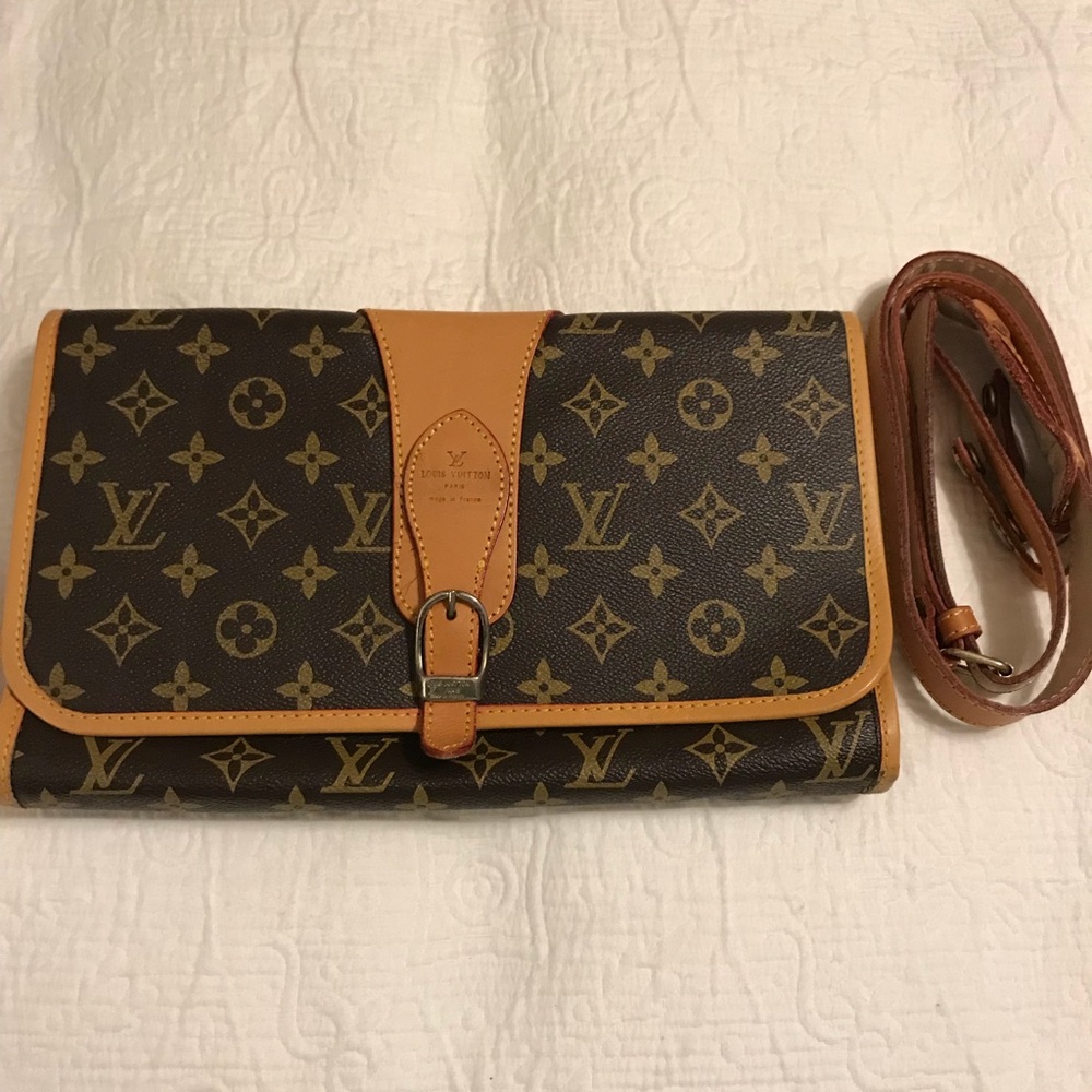 Louis Vuitton clutch